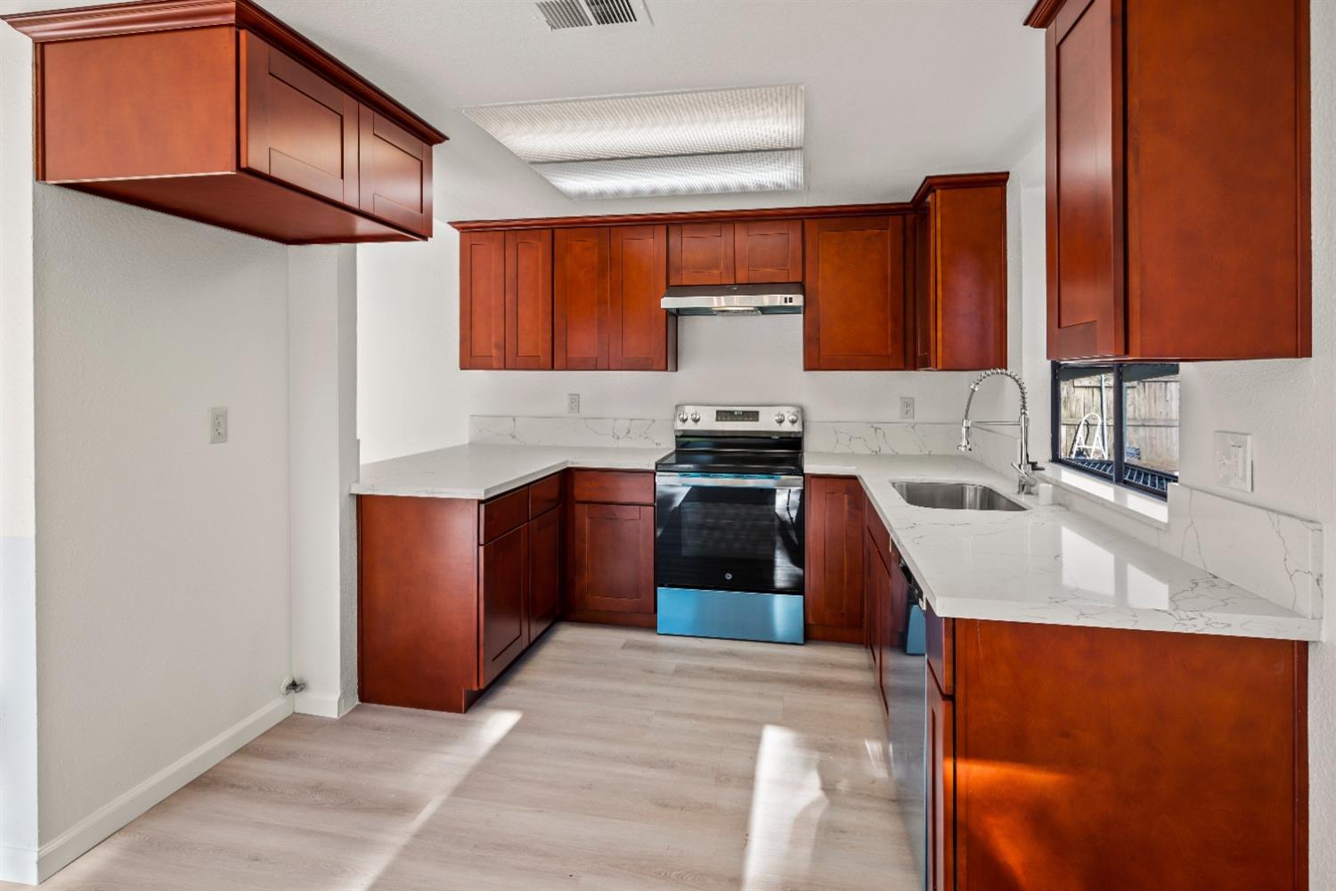 15 Tananger Court
