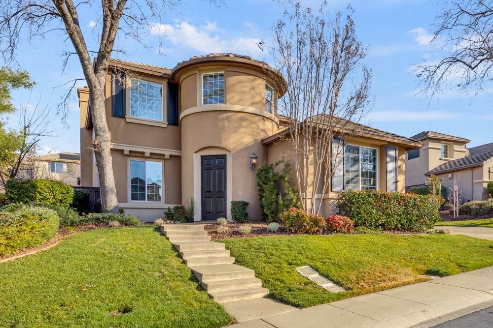 4881 Village Green Drive