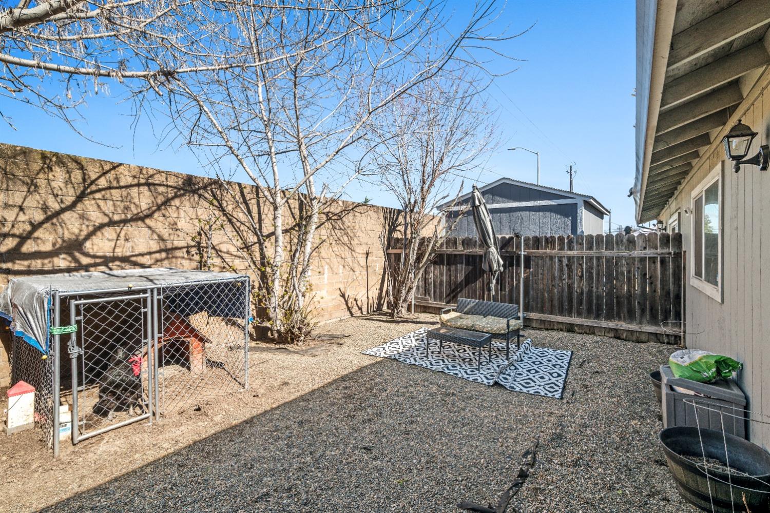 4017 Renick Way