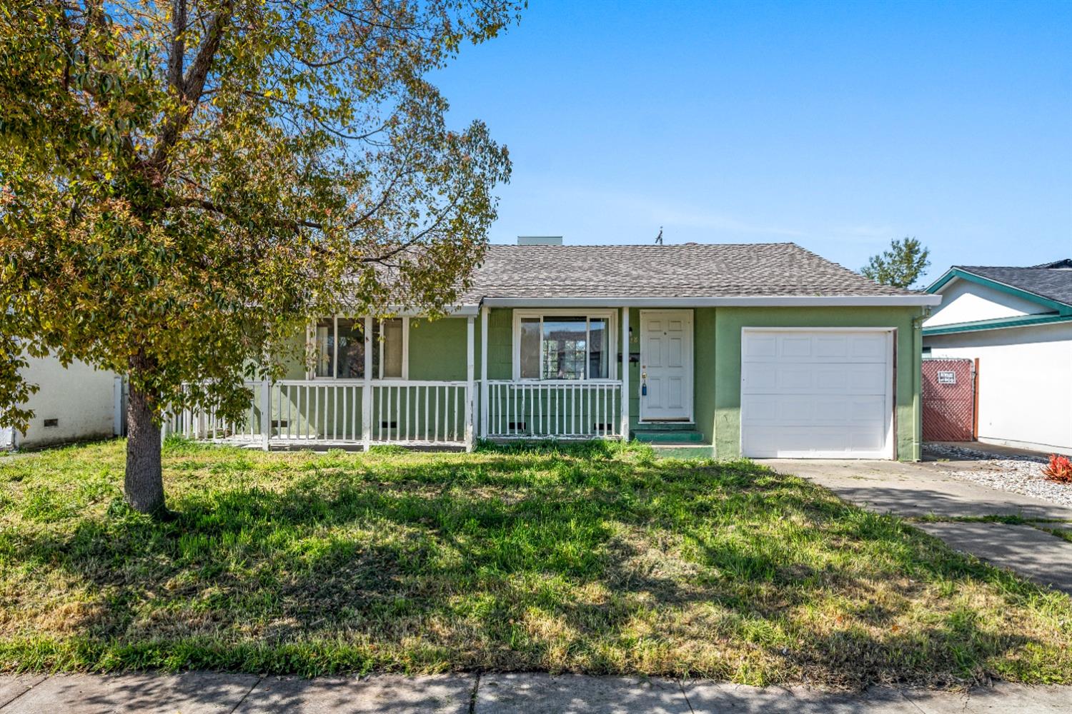 428 Chaparral Way