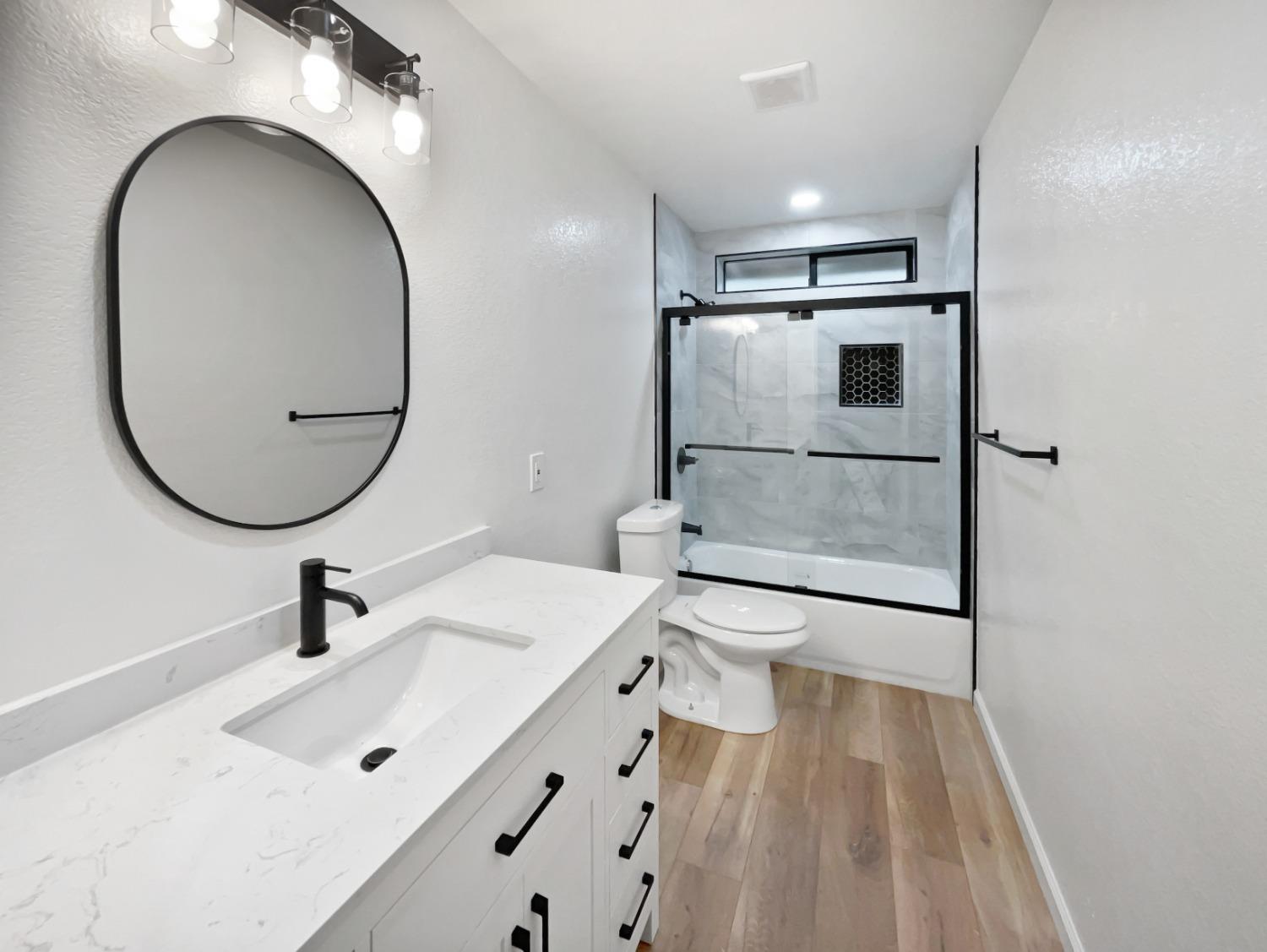 4200 S Shingle Court