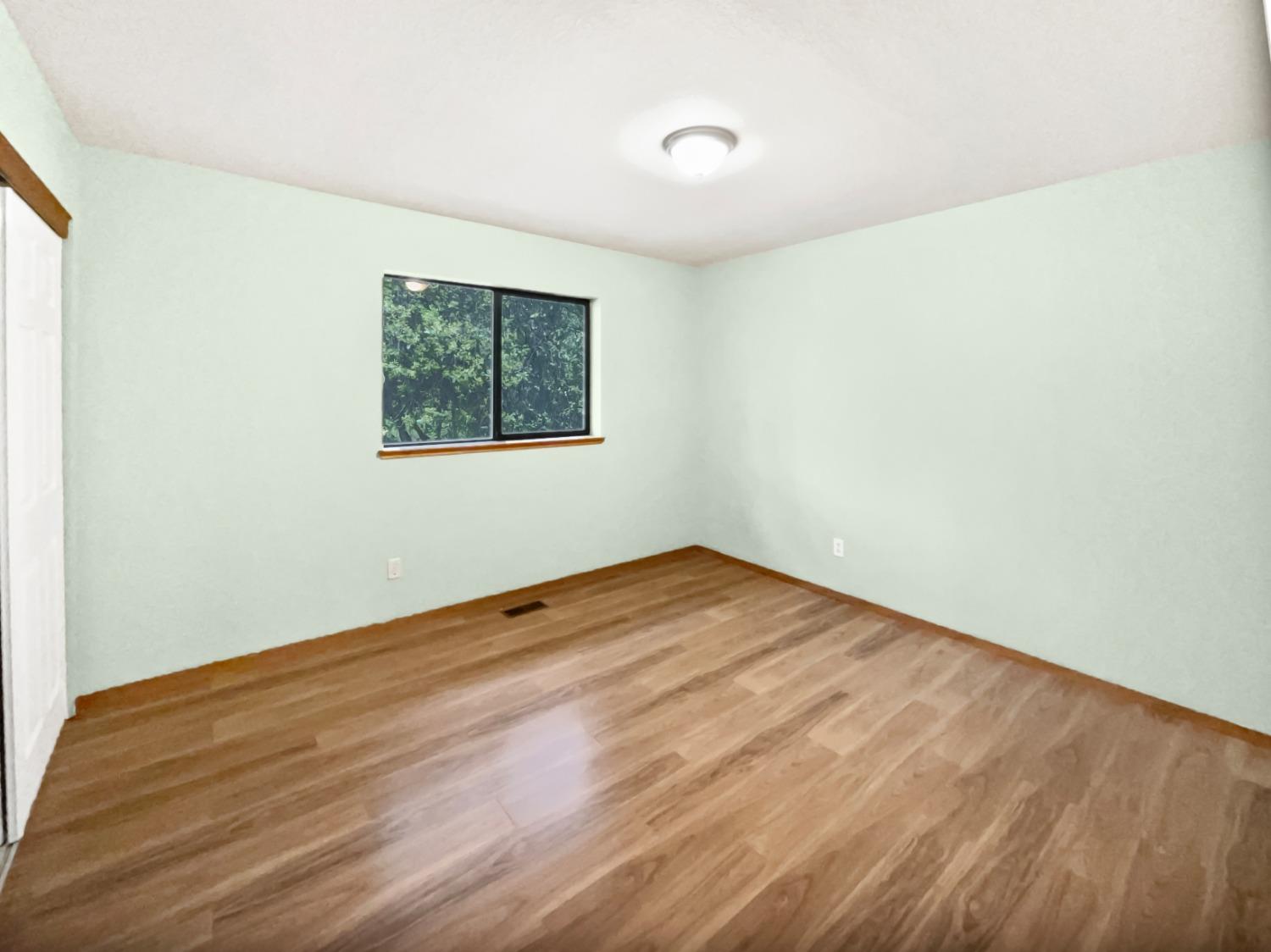 4200 S Shingle Court