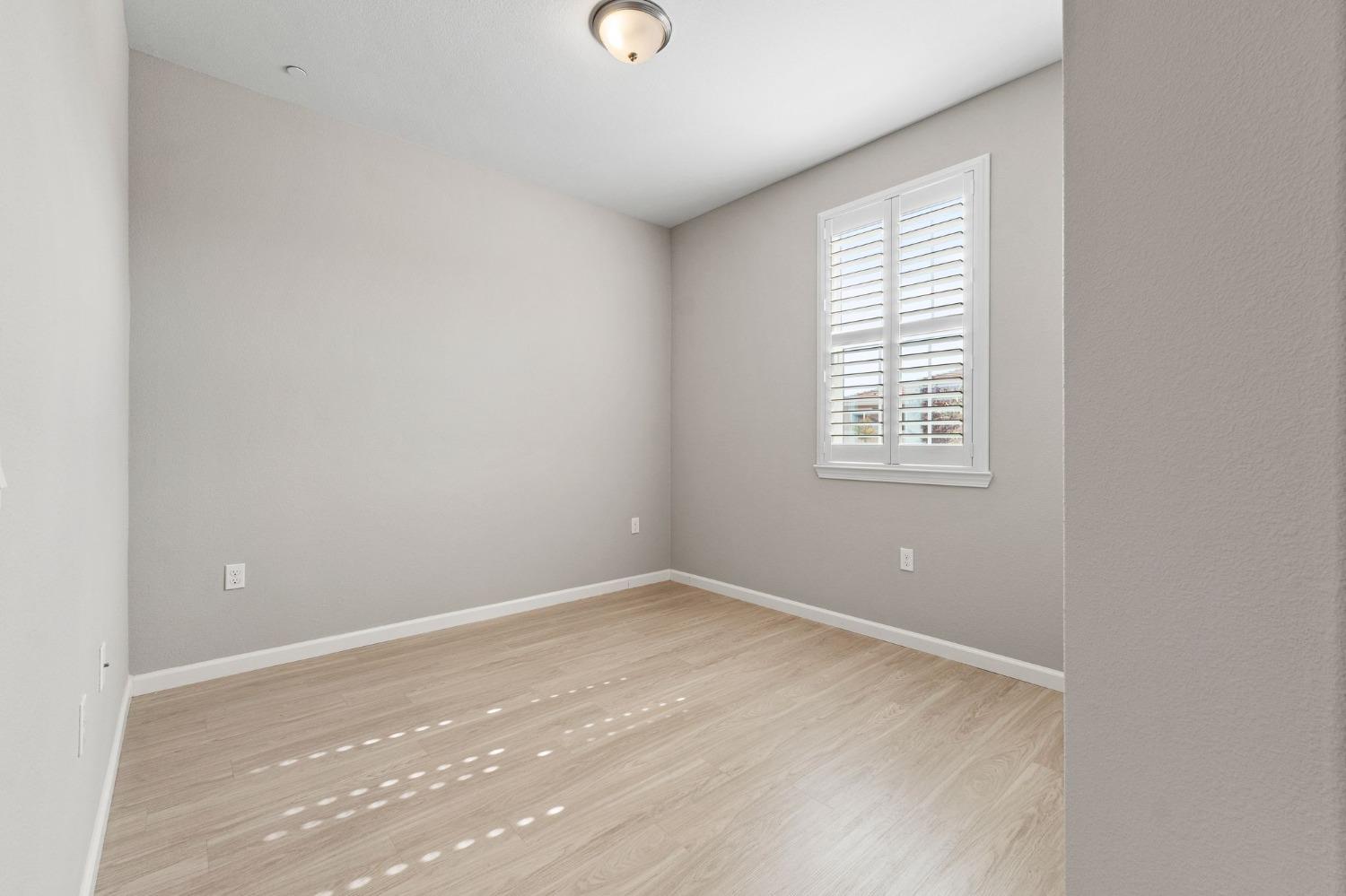 1076 Pacifico Lane