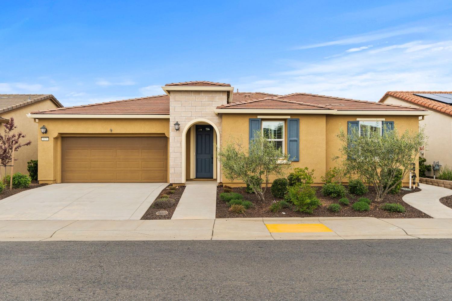 1076 Pacifico Lane