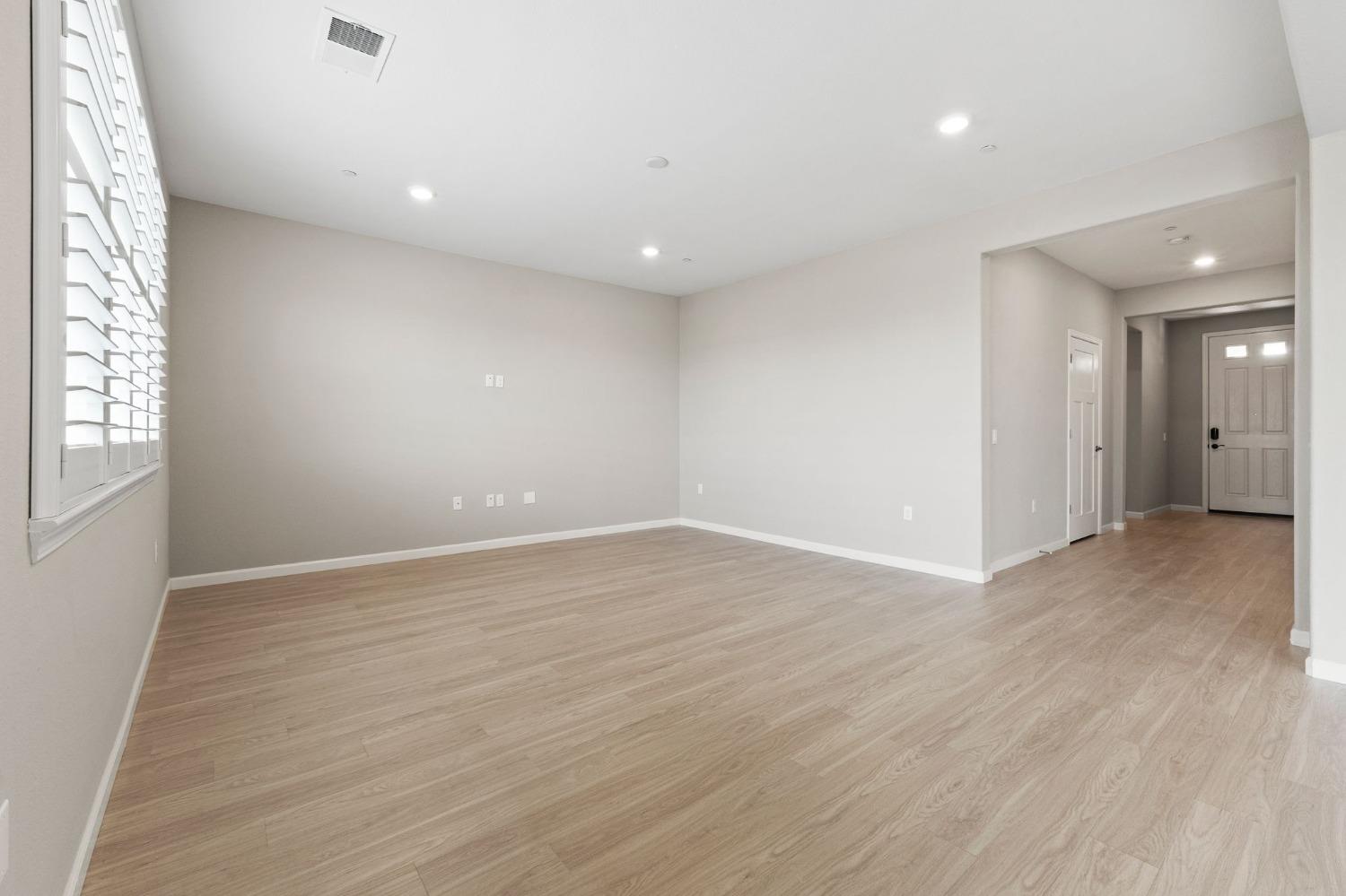 1076 Pacifico Lane