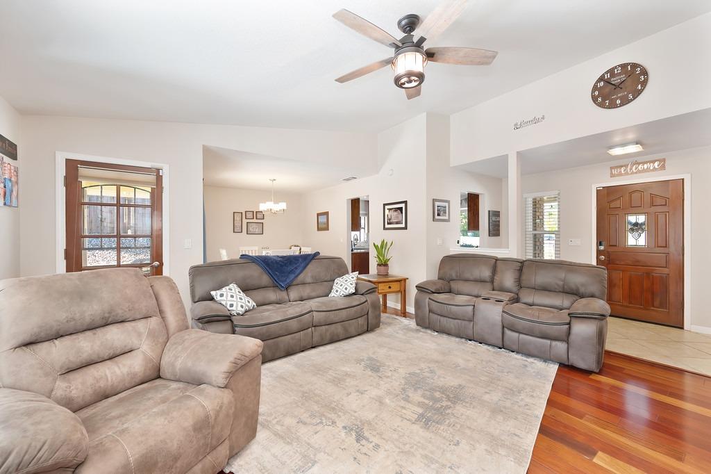 2204 Glacier Drive