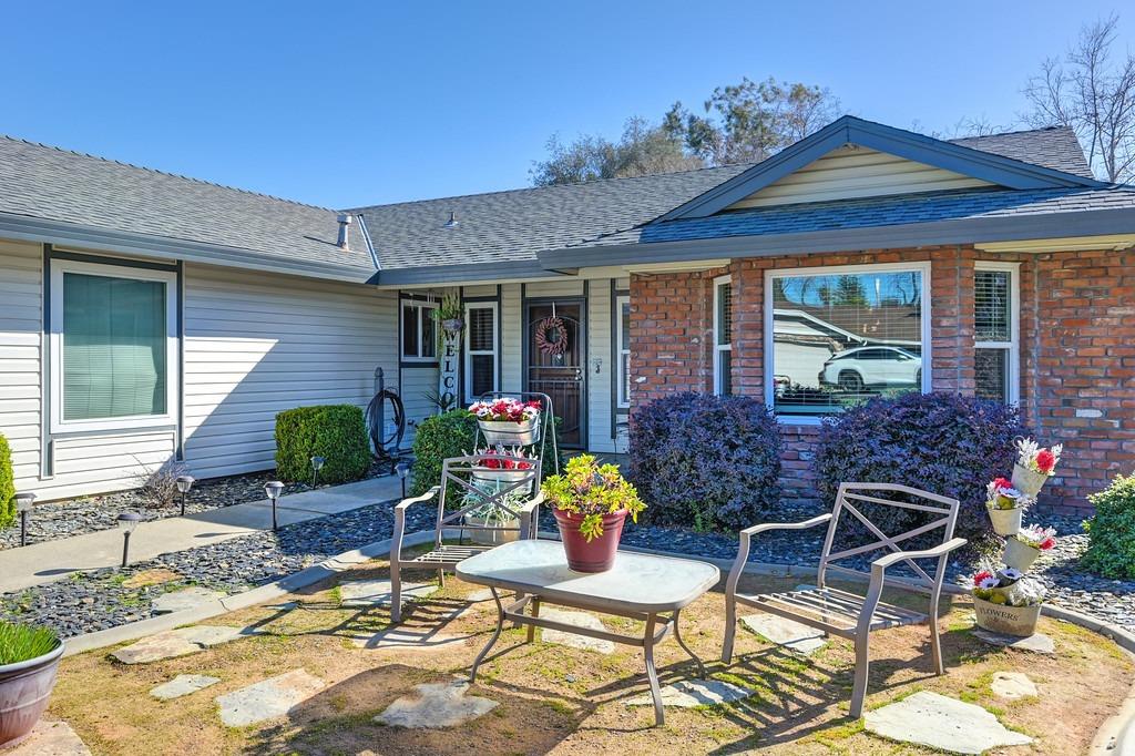 2204 Glacier Drive