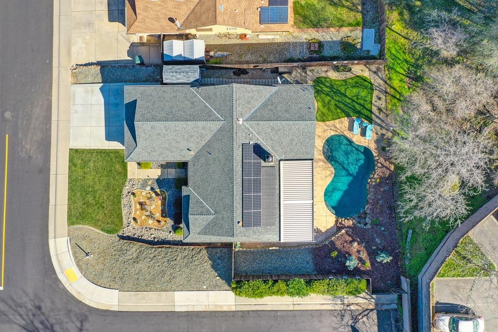 2204 Glacier Drive