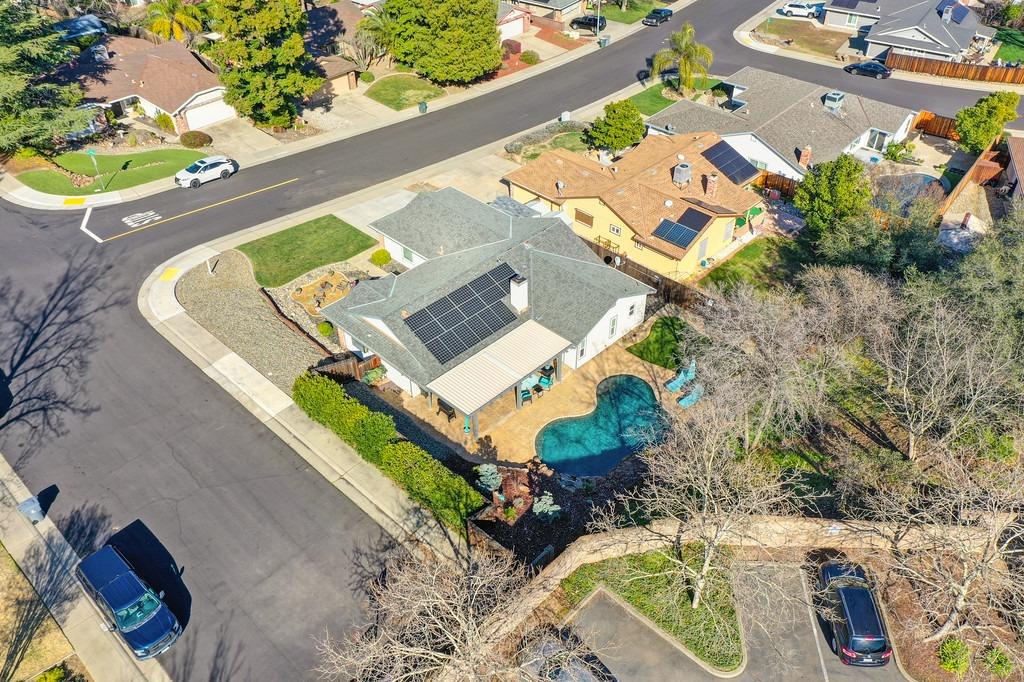 2204 Glacier Drive
