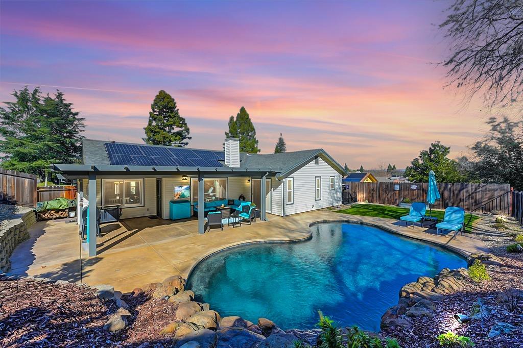 2204 Glacier Drive