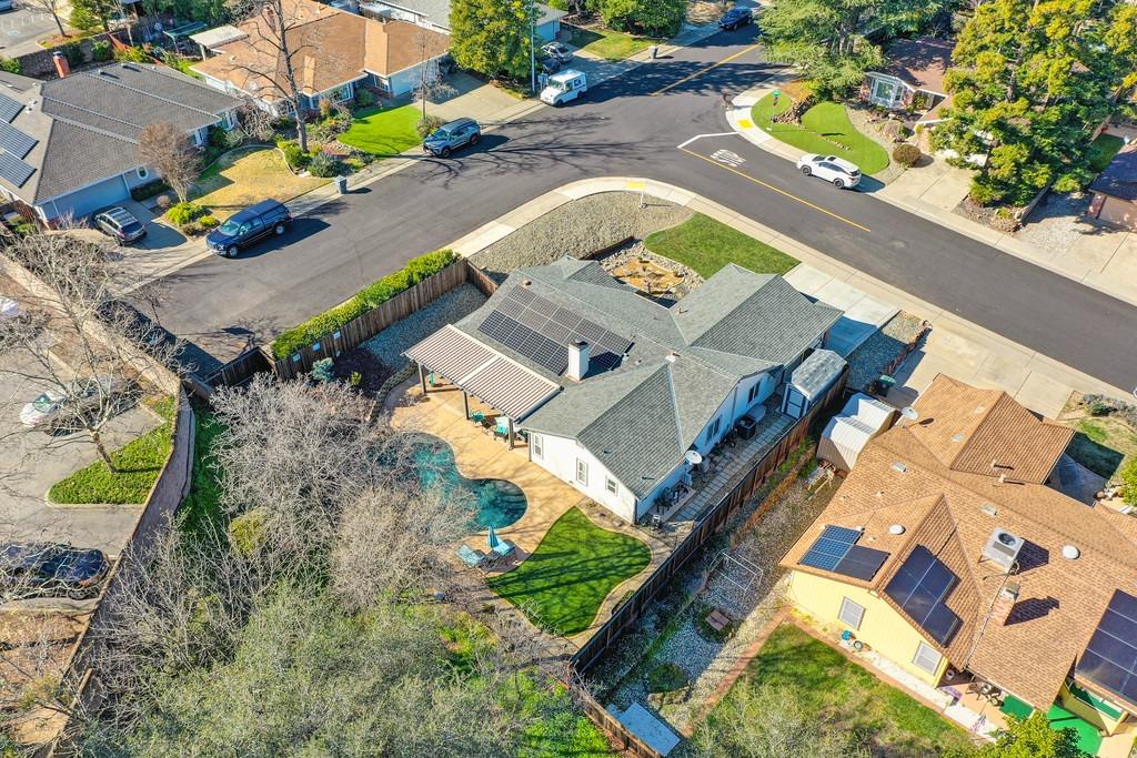 2204 Glacier Drive