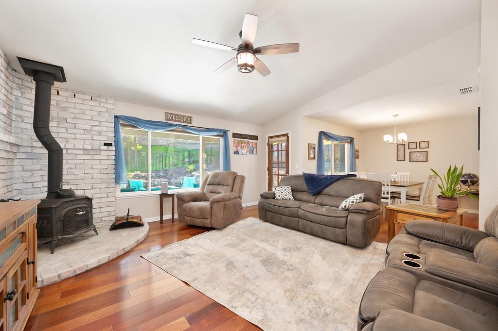 2204 Glacier Drive