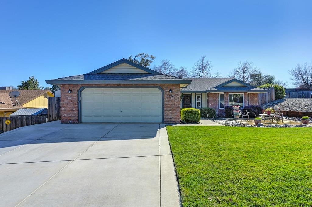 2204 Glacier Drive