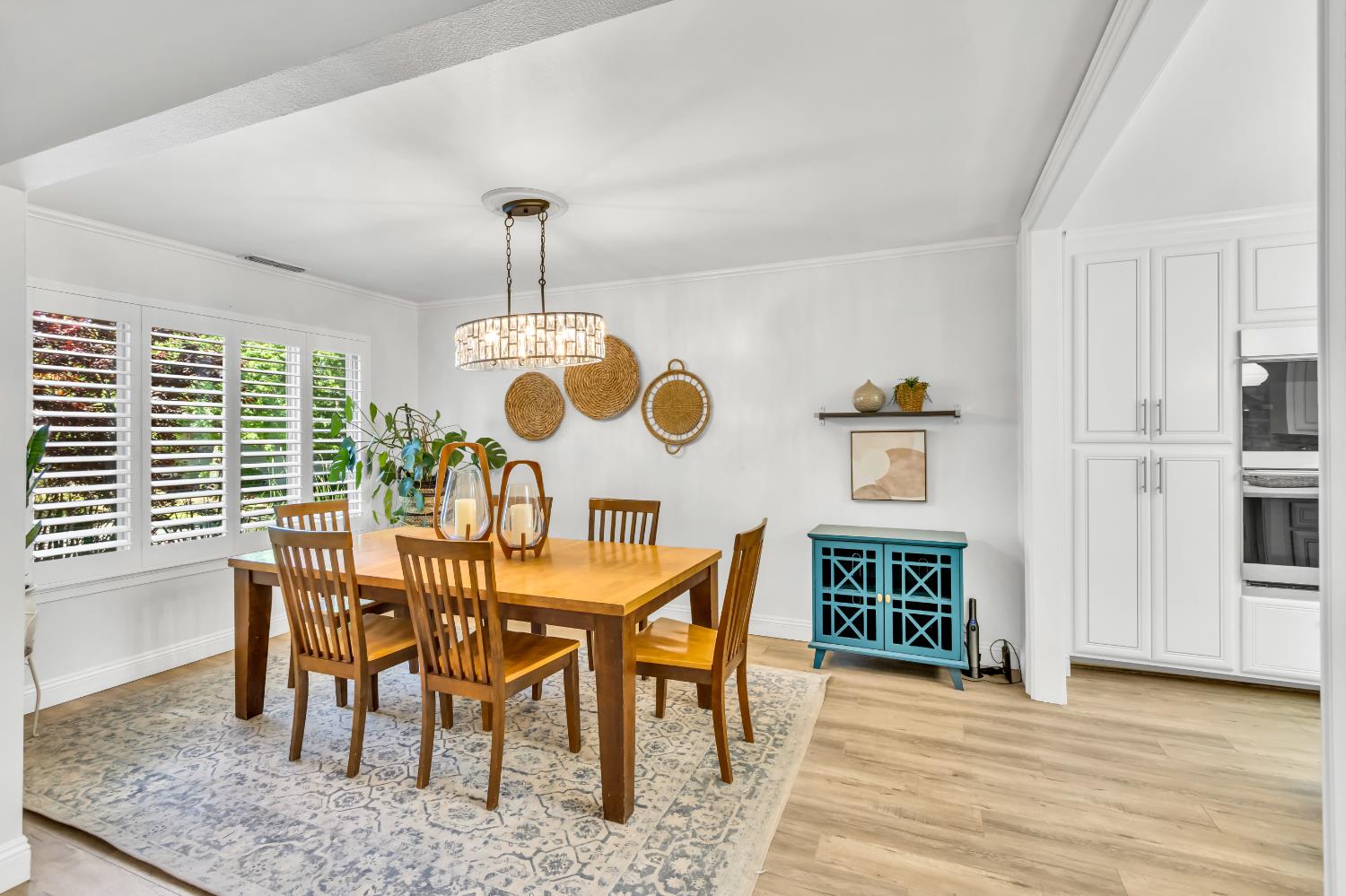 8169 Woodleaf Drive