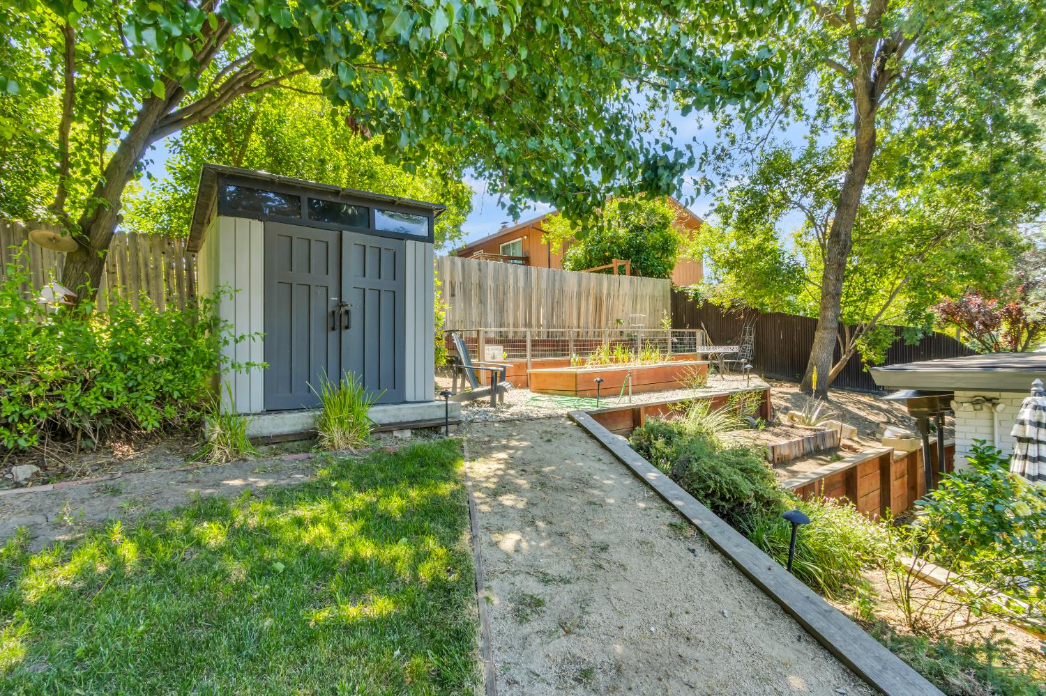 8169 Woodleaf Drive