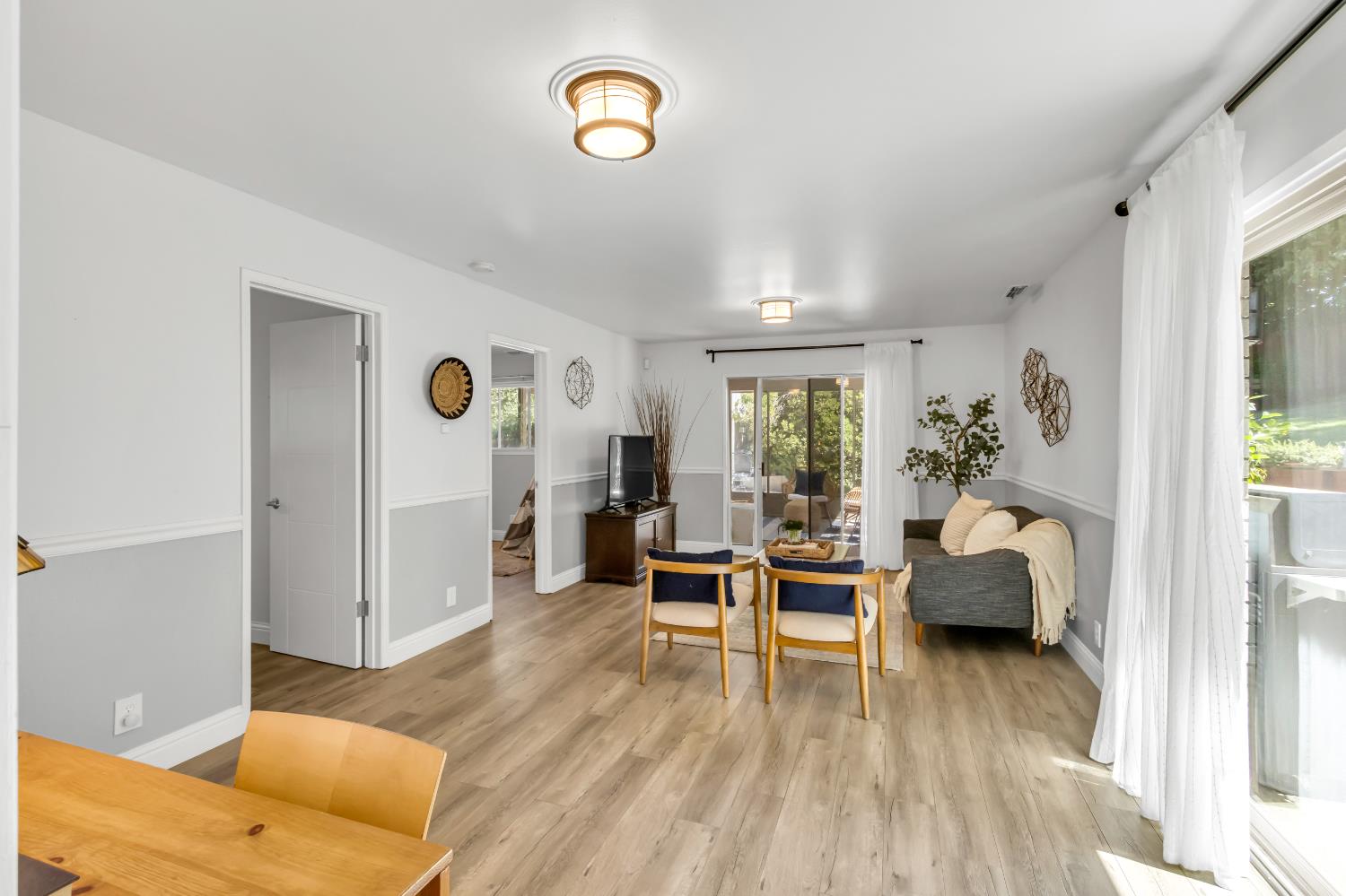 8169 Woodleaf Drive