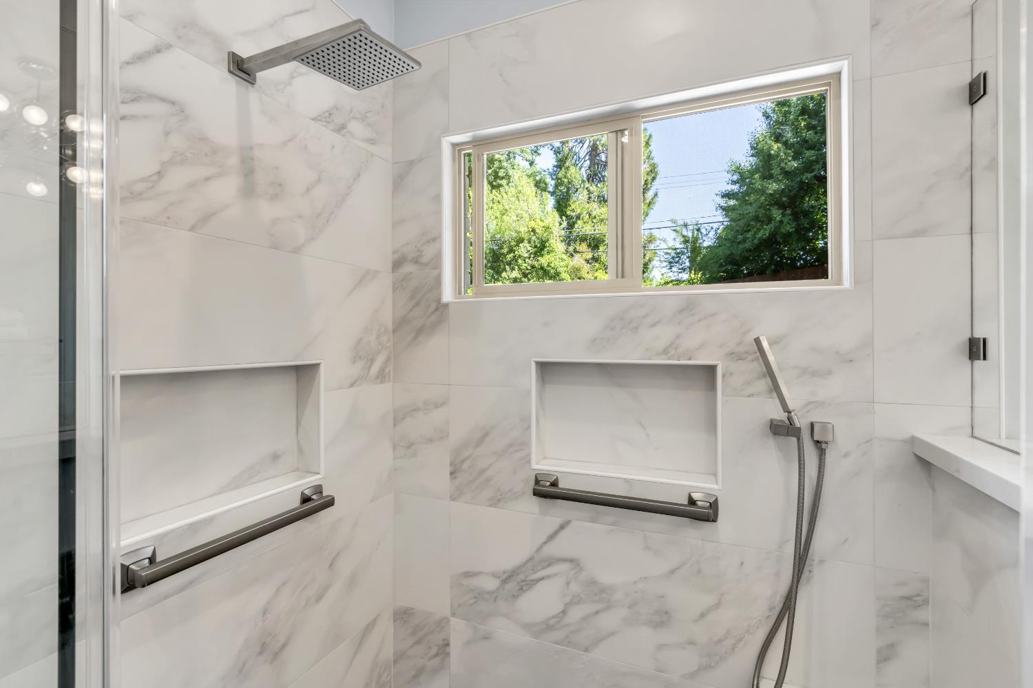8169 Woodleaf Drive