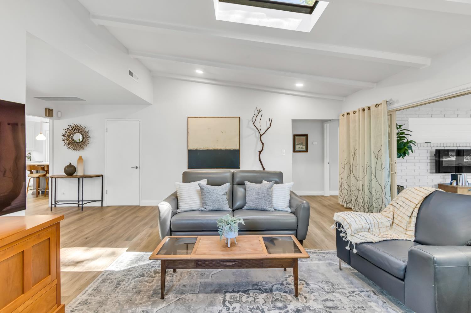8169 Woodleaf Drive