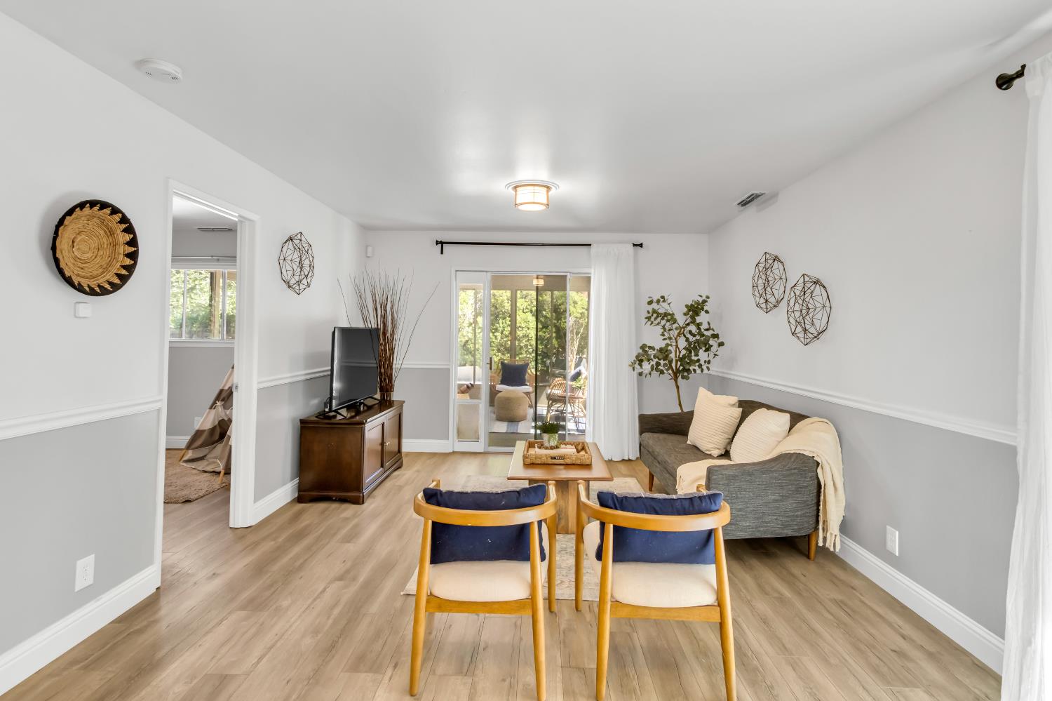 8169 Woodleaf Drive