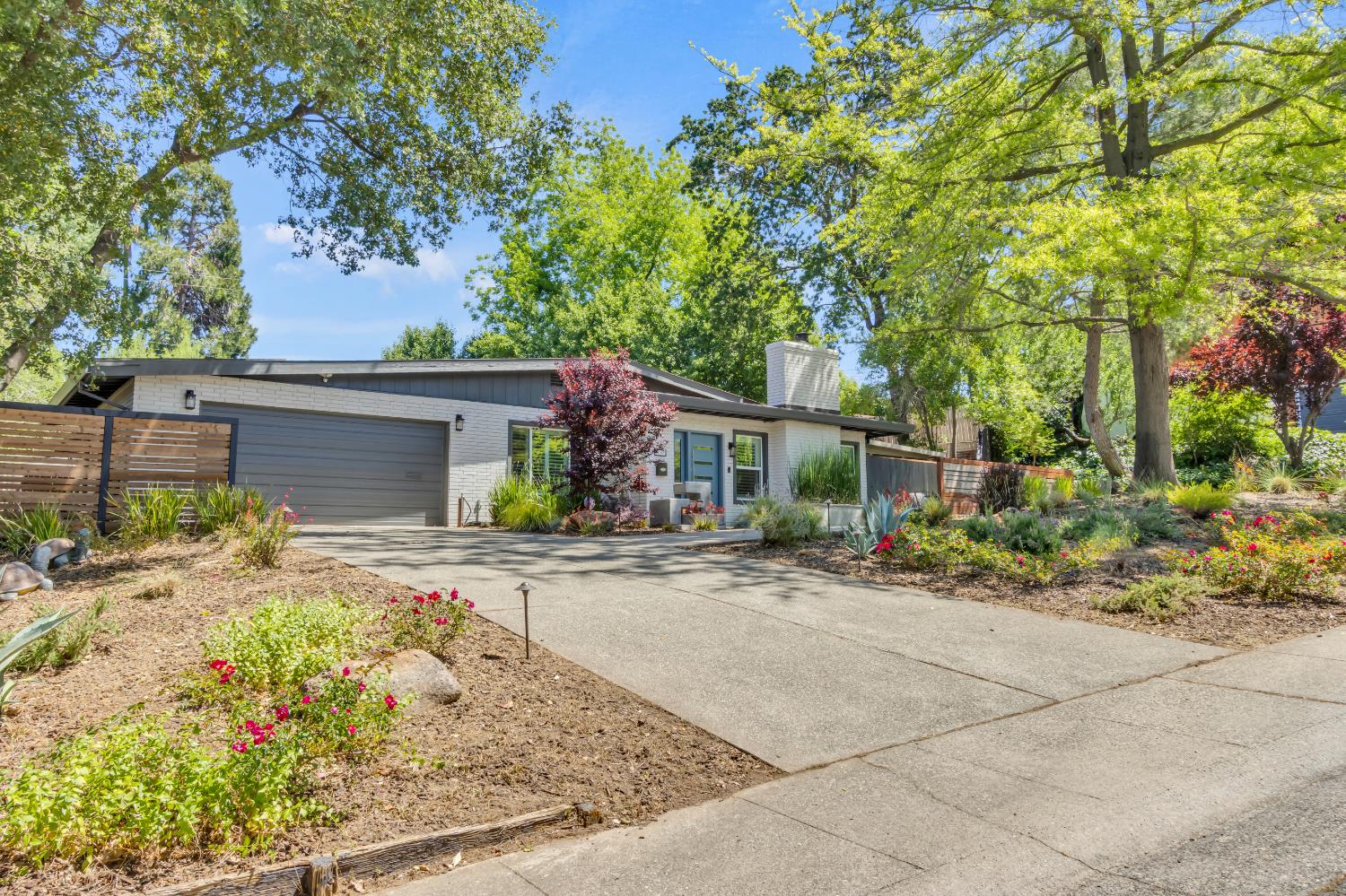 8169 Woodleaf Drive