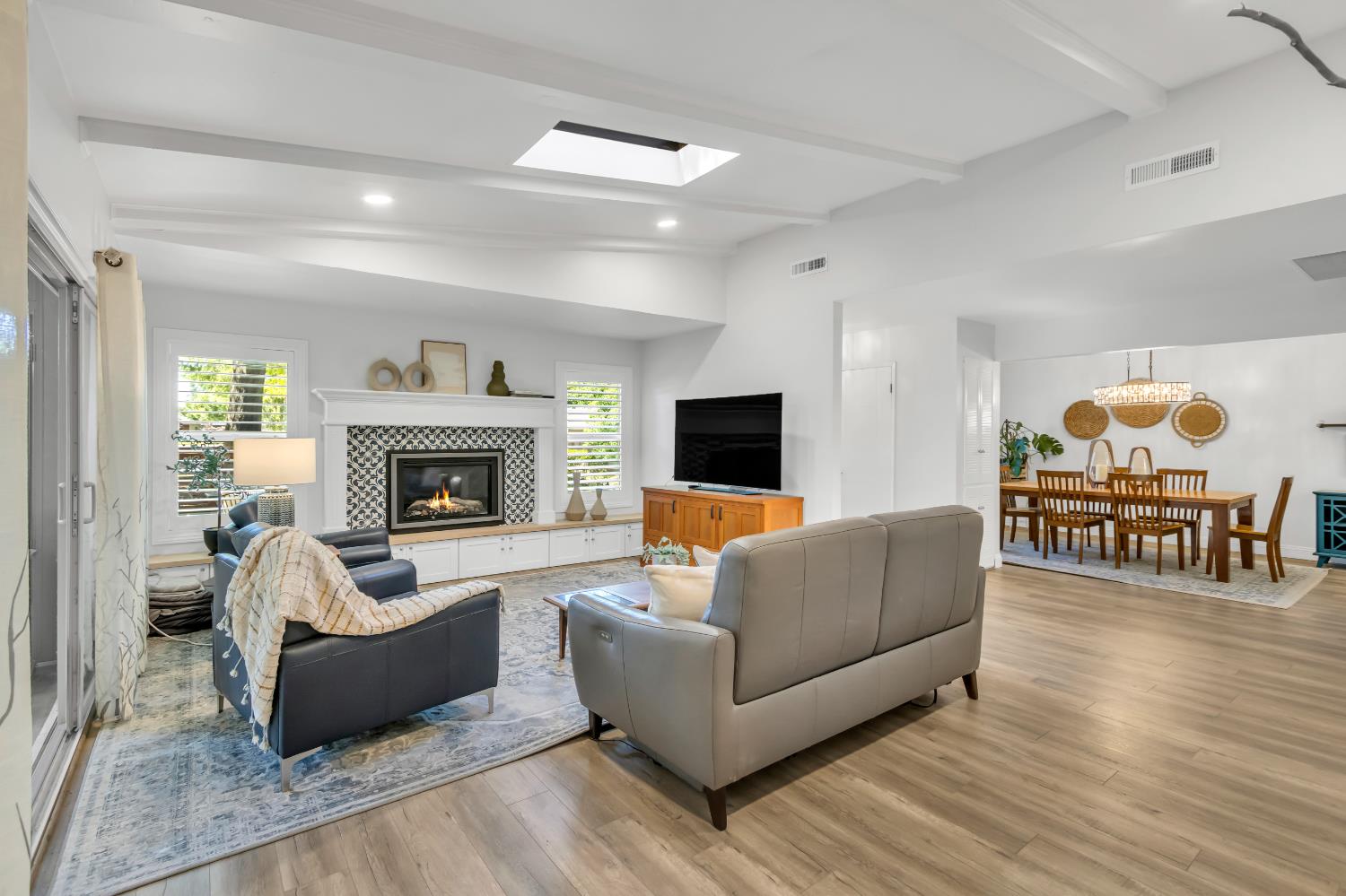 8169 Woodleaf Drive