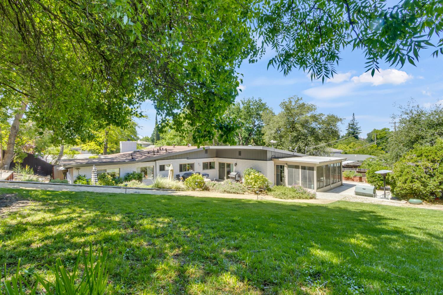 8169 Woodleaf Drive