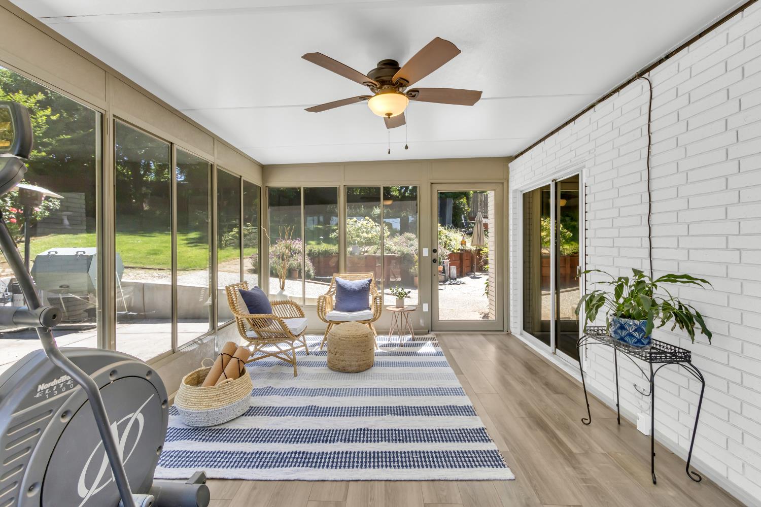 8169 Woodleaf Drive
