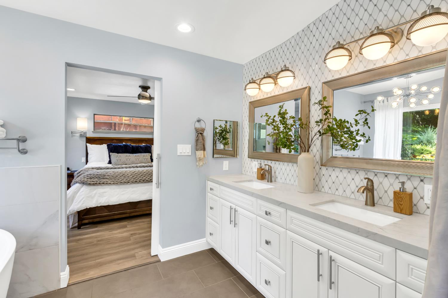 8169 Woodleaf Drive