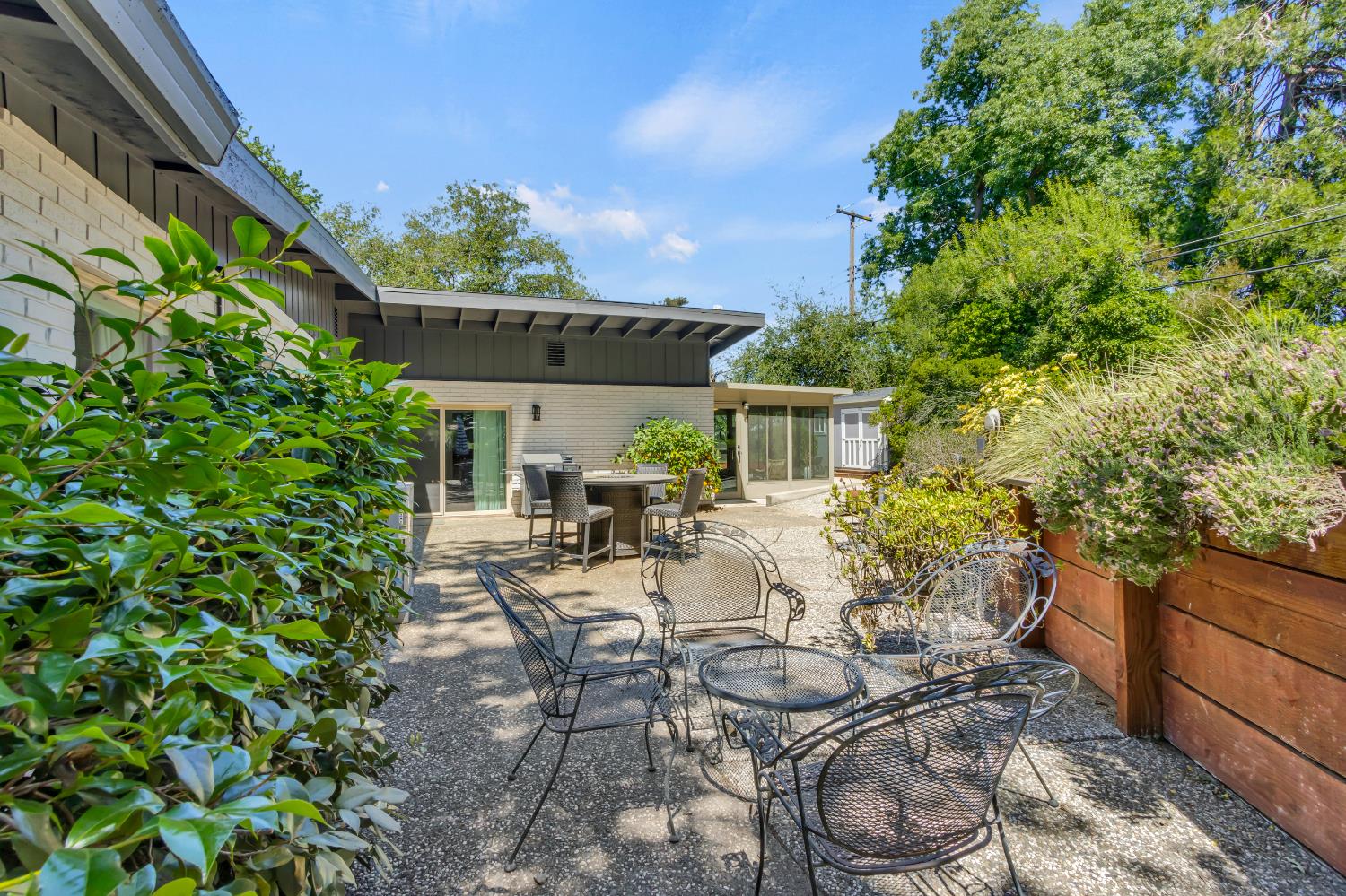 8169 Woodleaf Drive