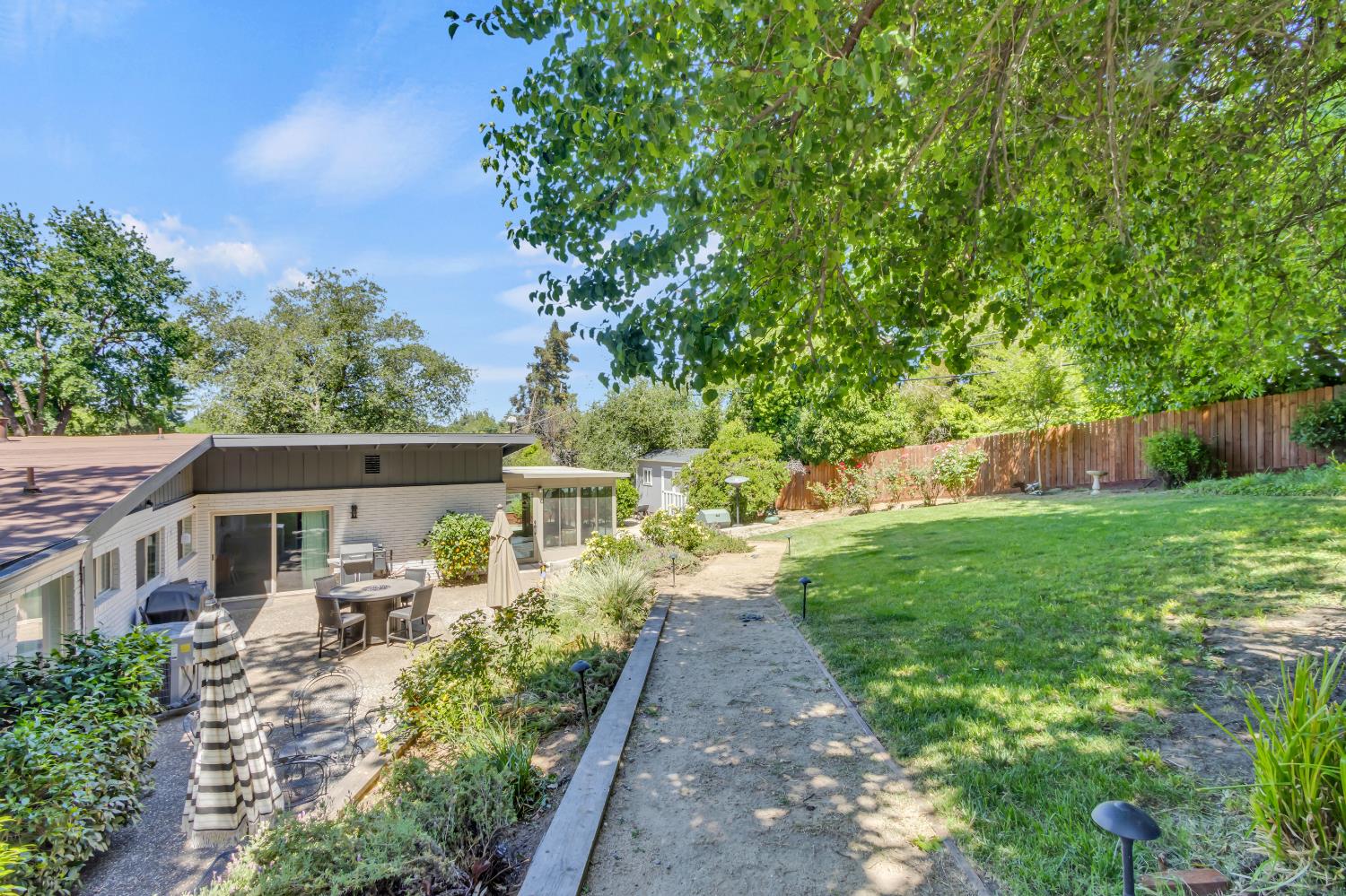 8169 Woodleaf Drive