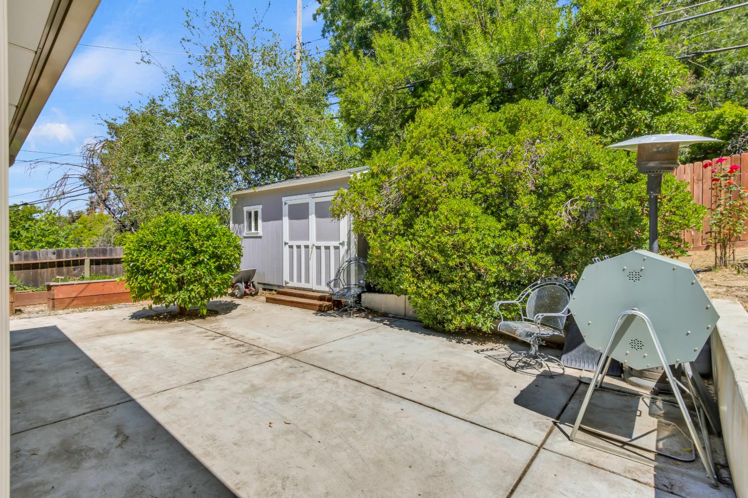8169 Woodleaf Drive