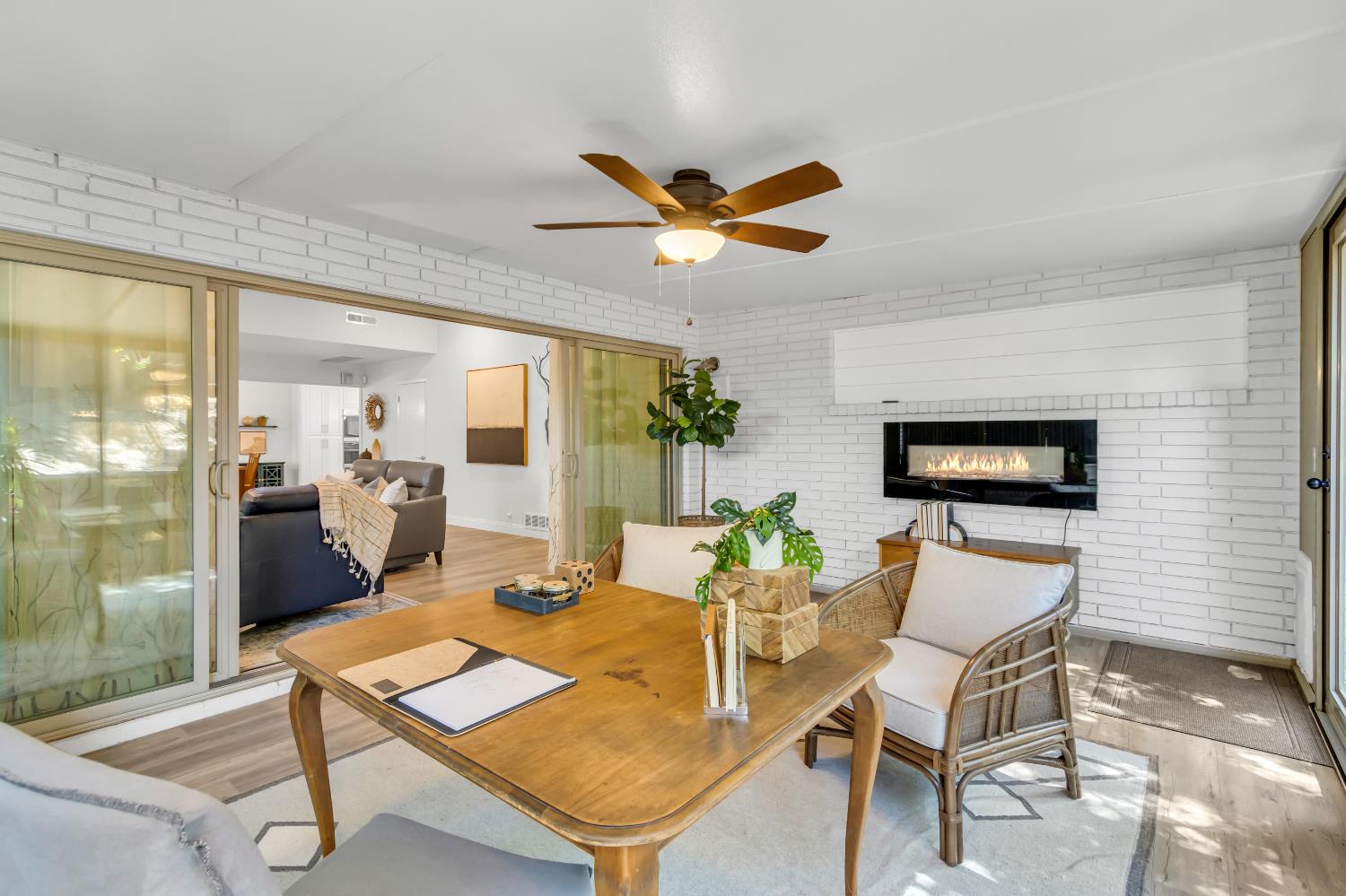 8169 Woodleaf Drive