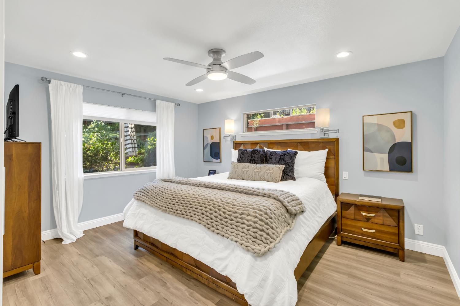 8169 Woodleaf Drive