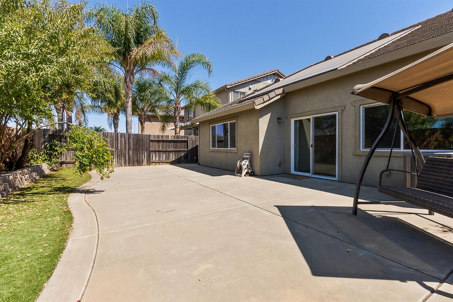 4056 E Branigan Lake Way
