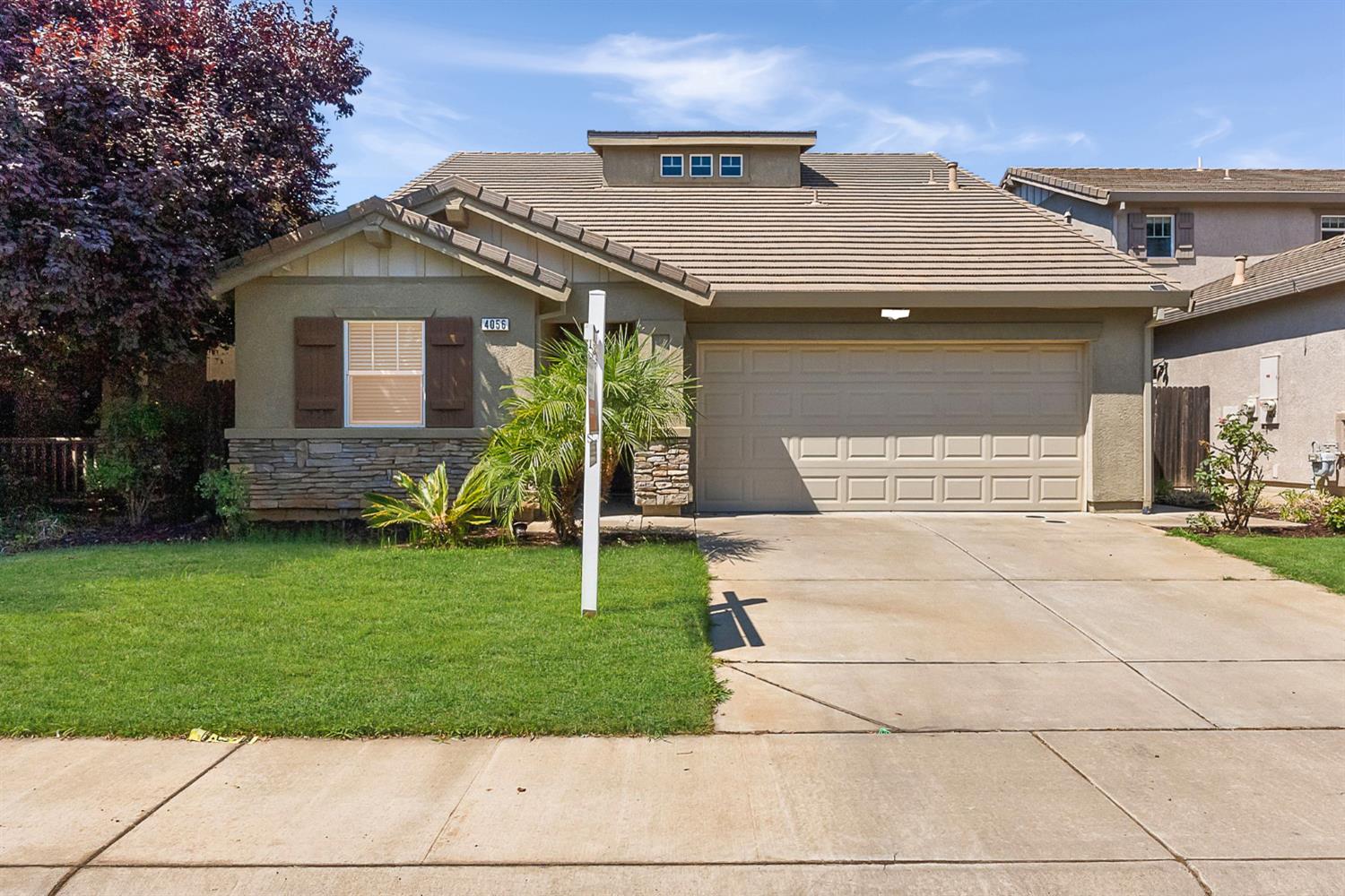 4056 E Branigan Lake Way