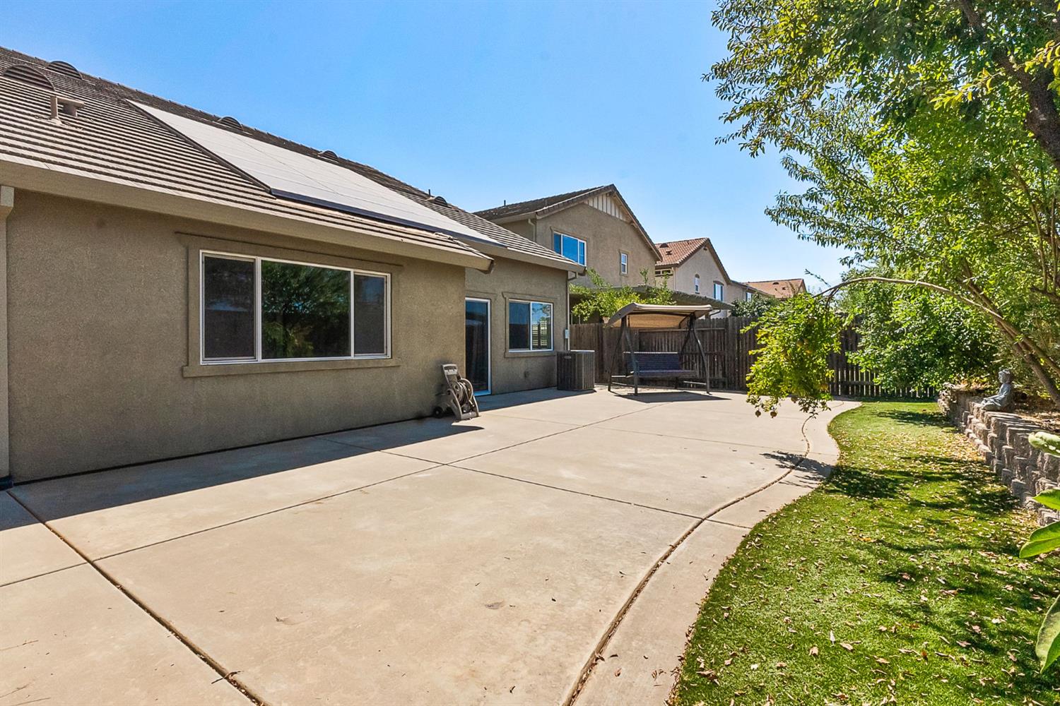 4056 E Branigan Lake Way