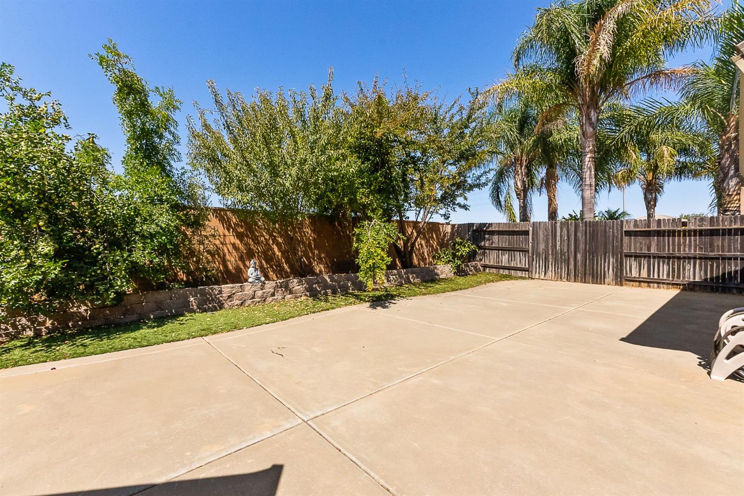 4056 E Branigan Lake Way