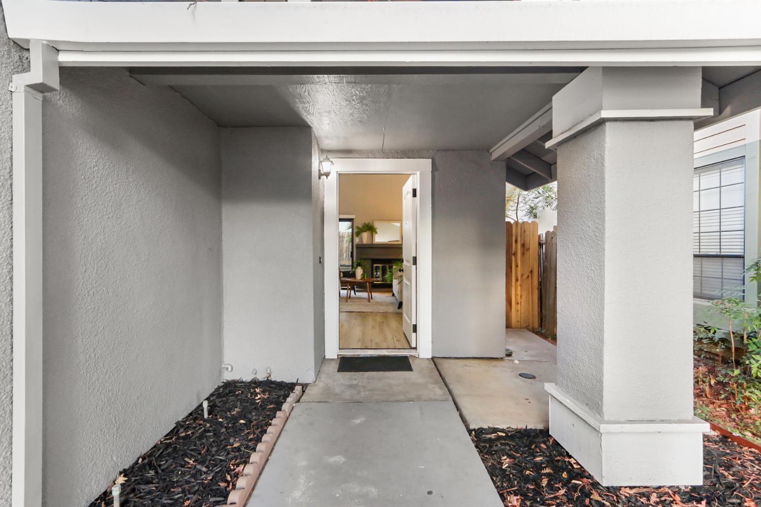 3532 Del Sol Way