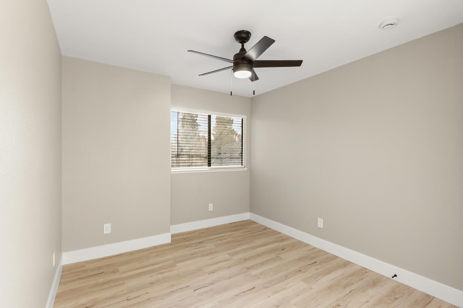 3532 Del Sol Way