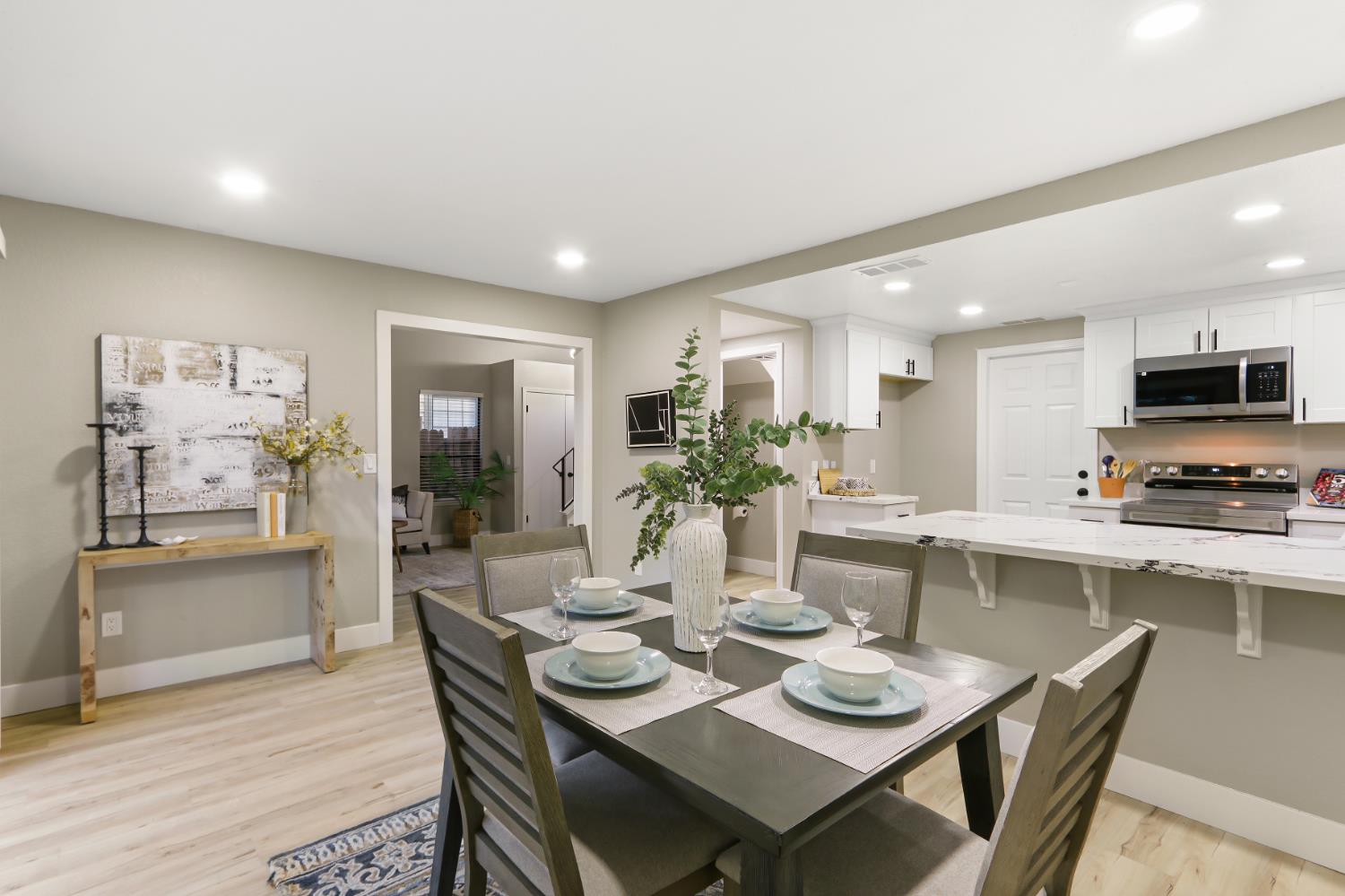 3532 Del Sol Way