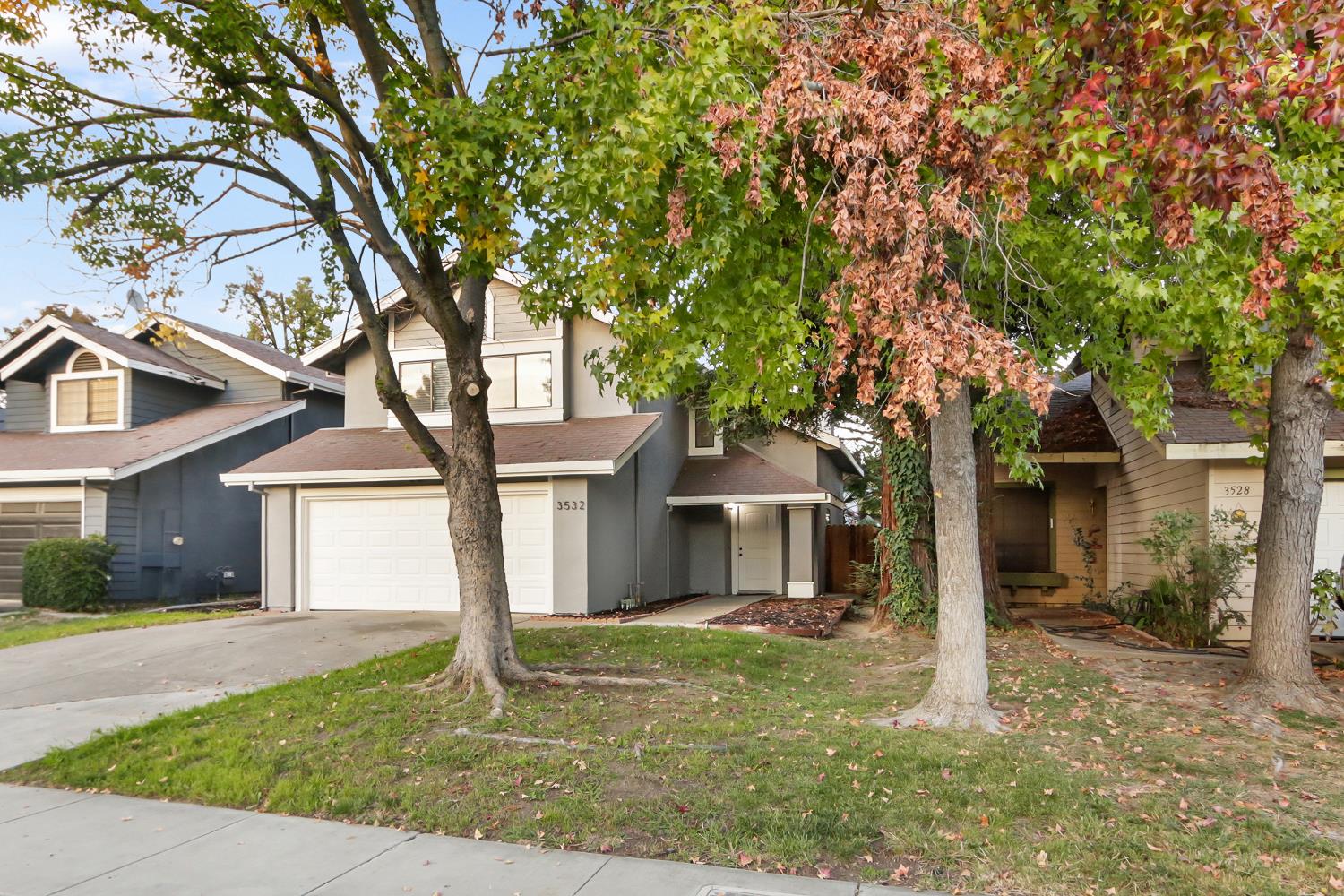 3532 Del Sol Way