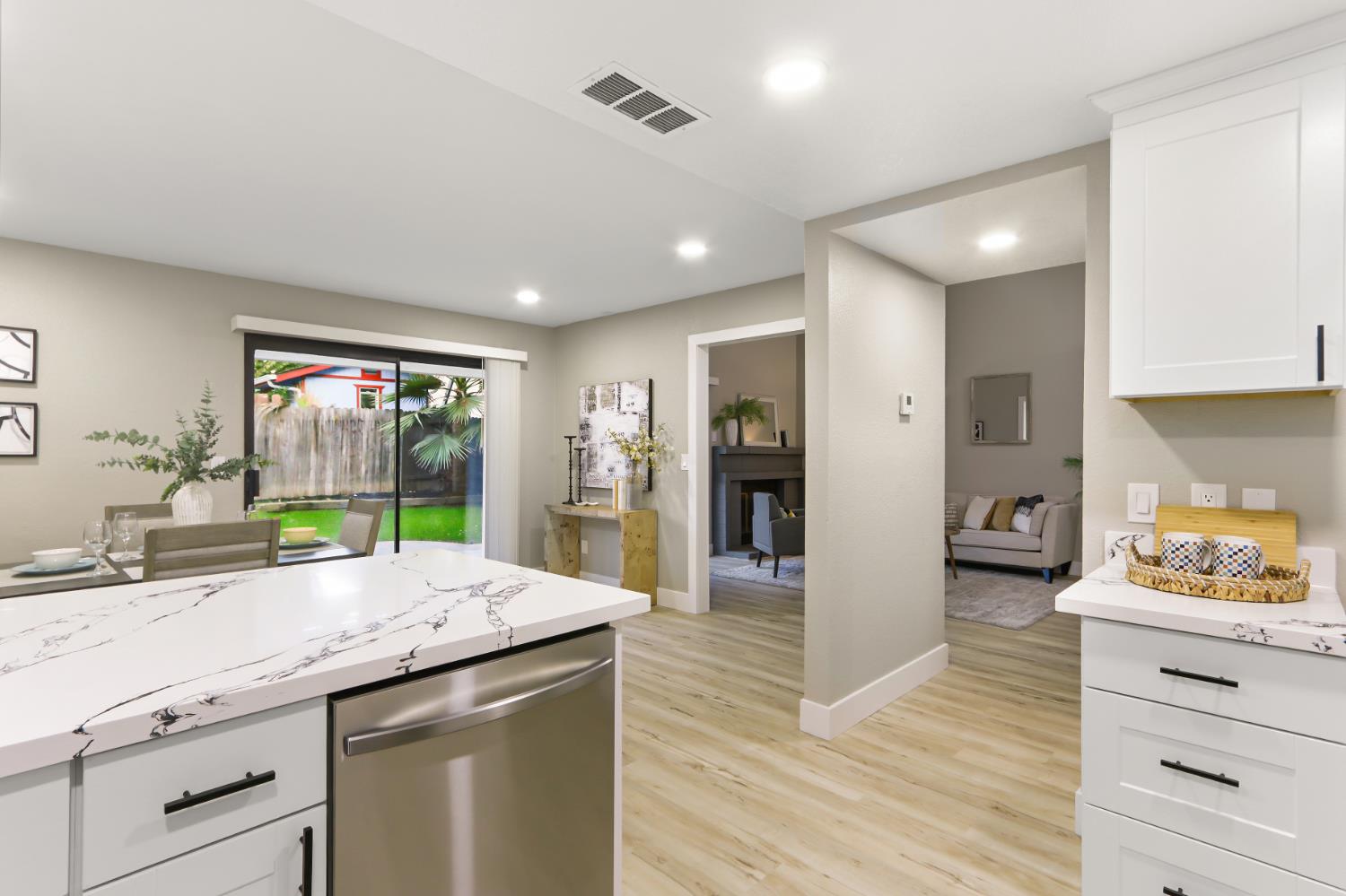 3532 Del Sol Way