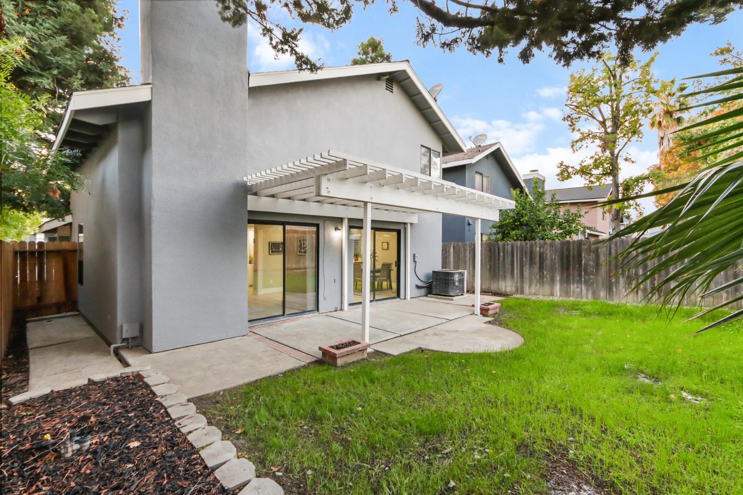3532 Del Sol Way