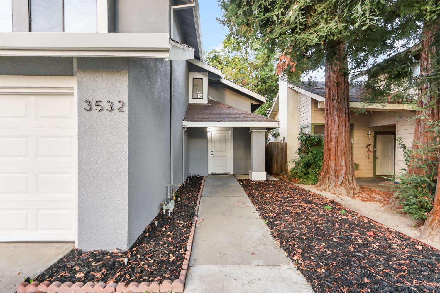 3532 Del Sol Way