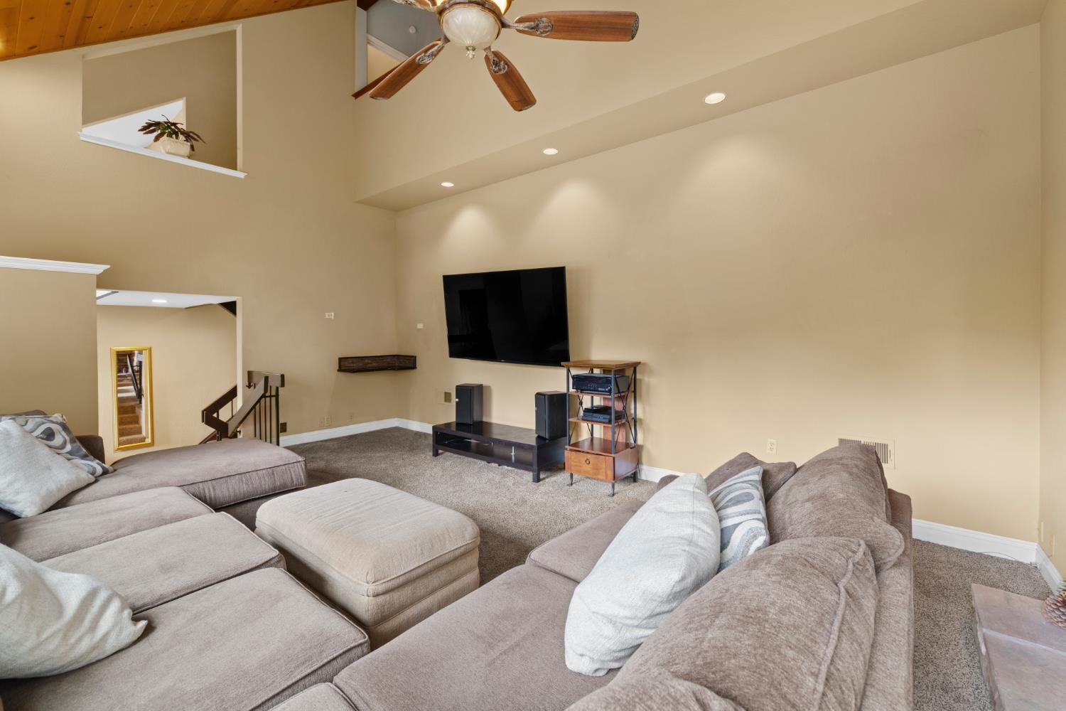 3590 Montclair Road