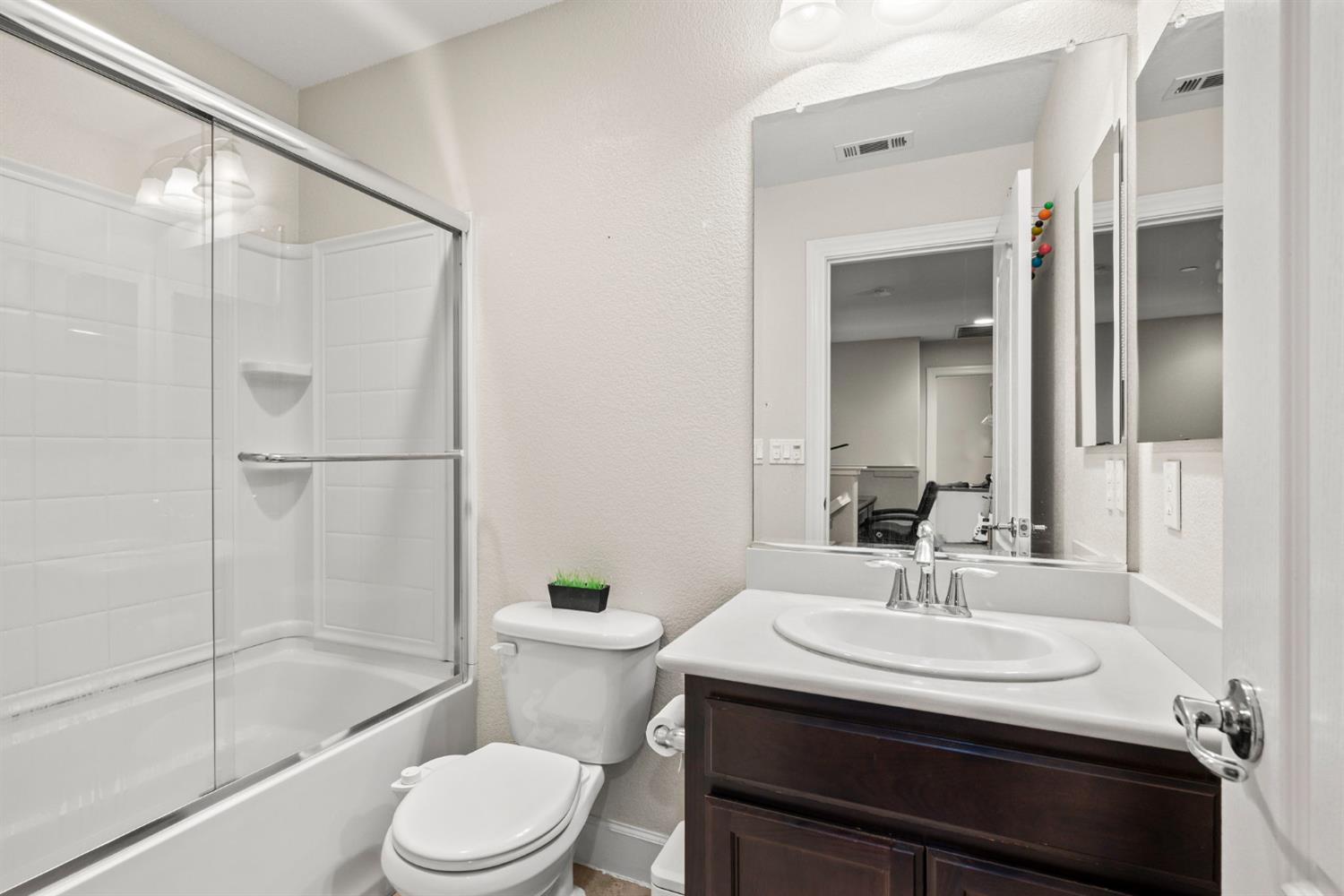 203 Rivage Circle 203