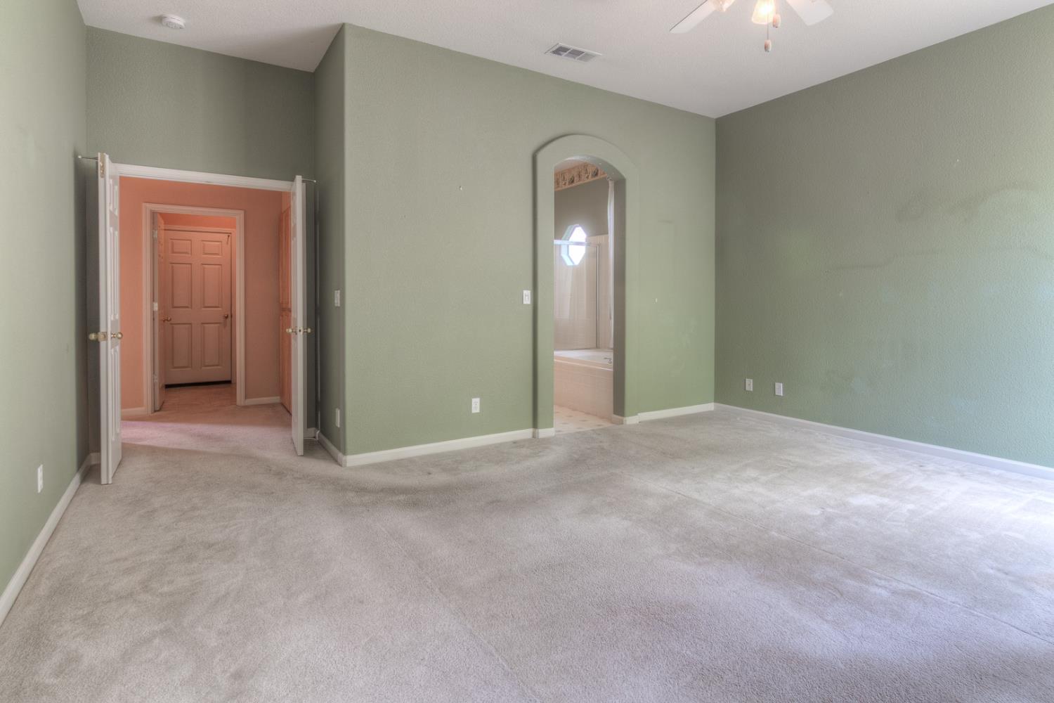 1657 Aylesbury Way