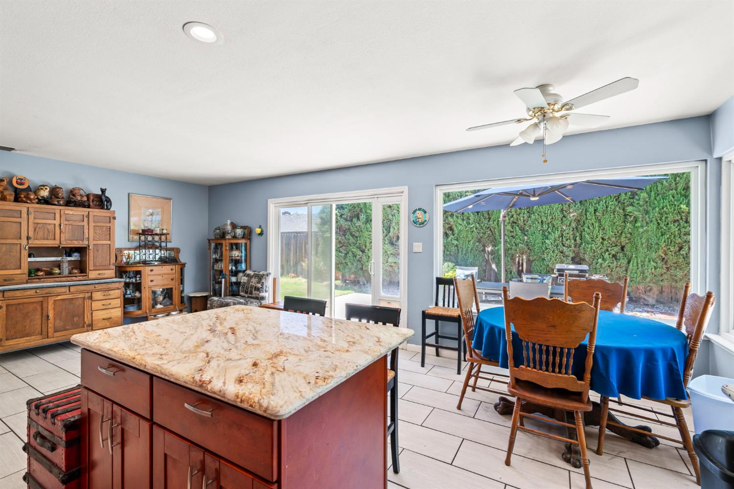 7129 Dawn View Court