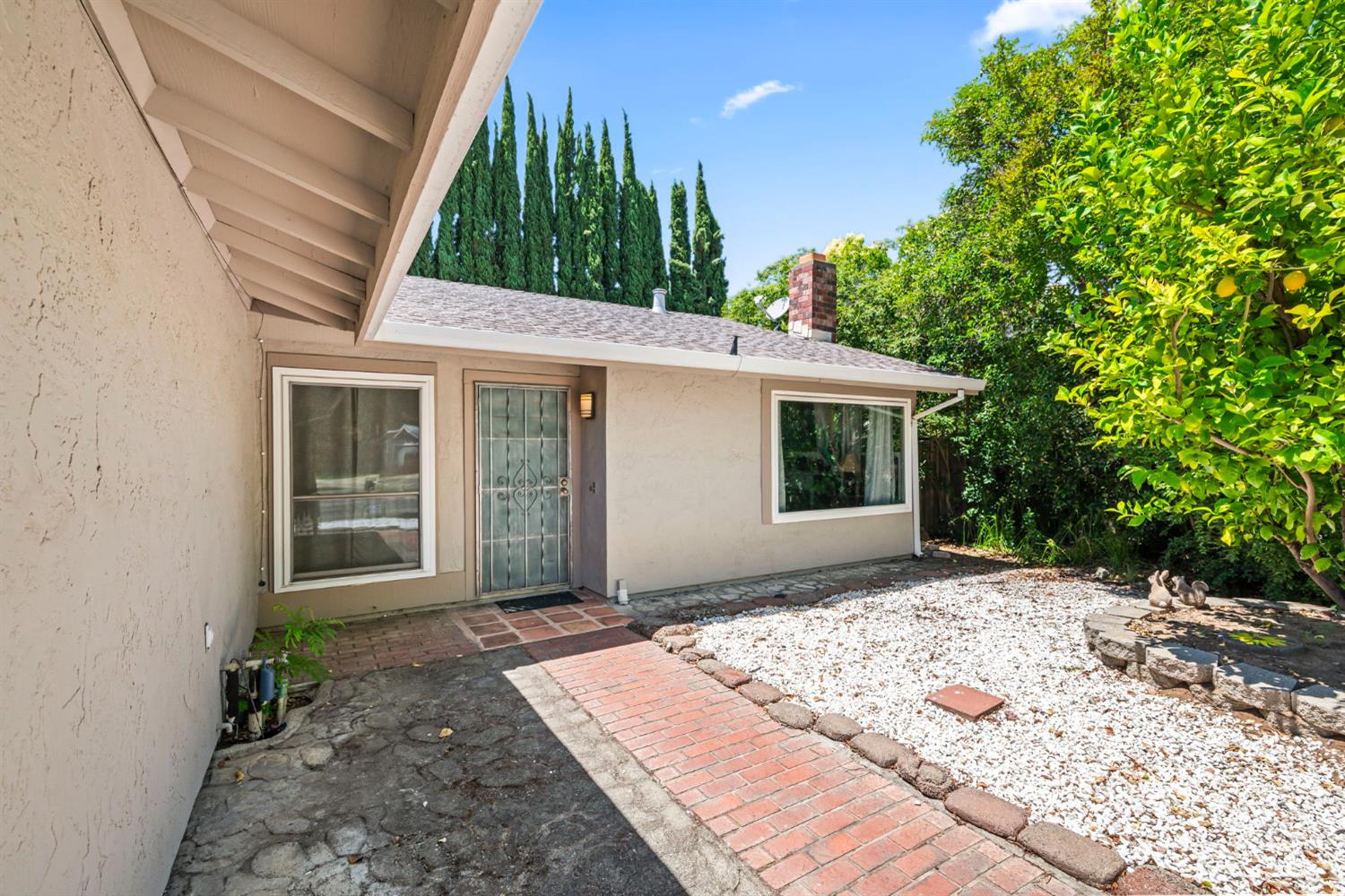 7129 Dawn View Court