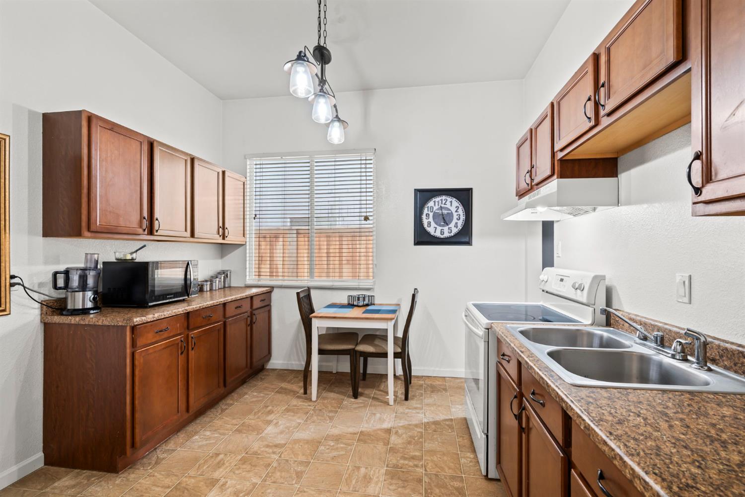 1792 Grouse Run Circle